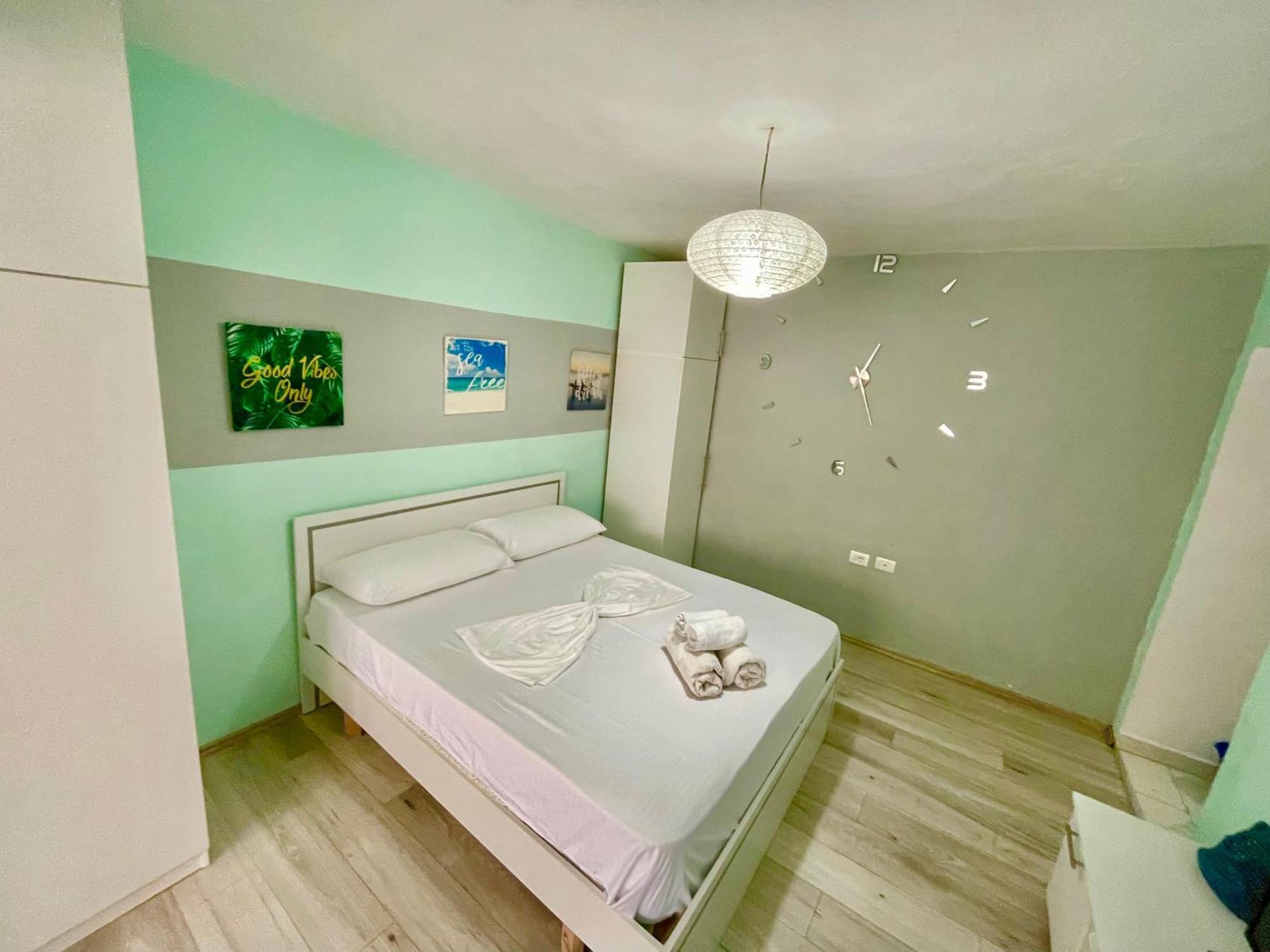 Superb Studio Apartment Near To The City Center Tirana Exterior photo