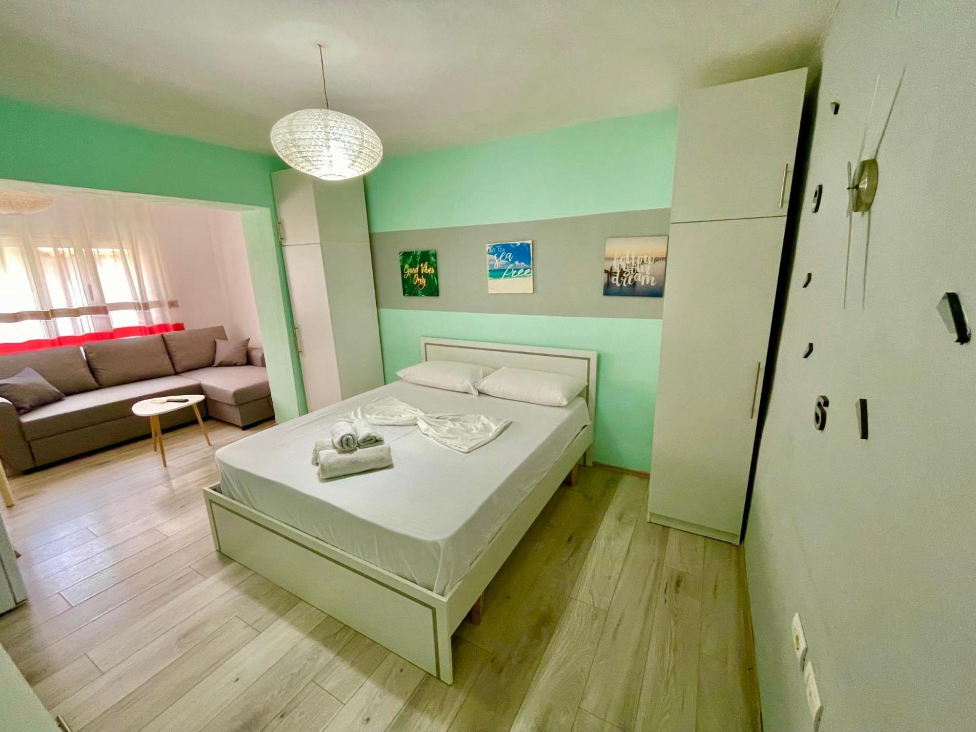 Superb Studio Apartment Near To The City Center Tirana Exterior photo
